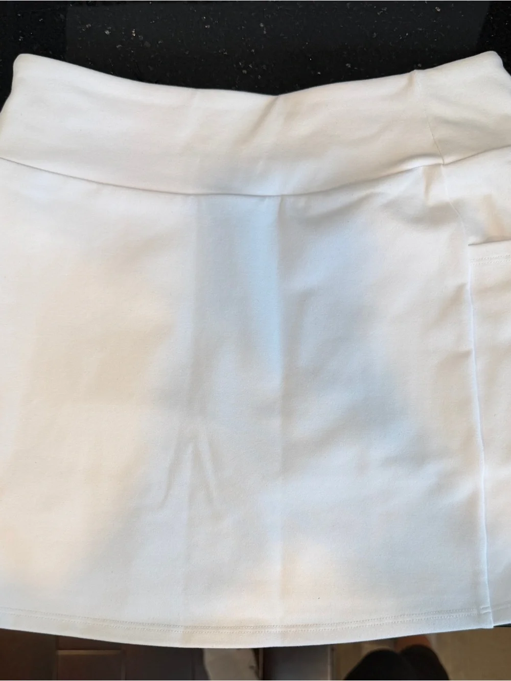 ALO Yoga crisp white